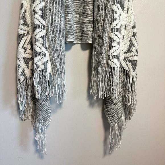 Boho Chunky Knit Draped Fringe Trim Sweater Vest Size M - Picture 7 of 11